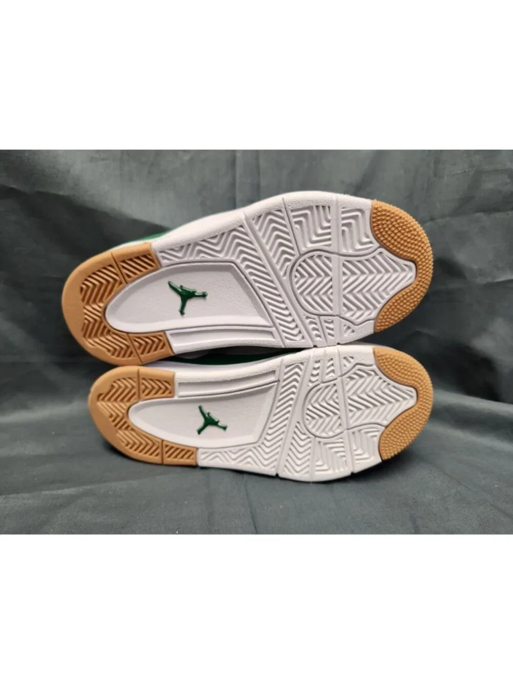 Jordan 4 RM (PS) Sneakers White Green Grey Kids Size 1Y BRAND NEW IN BOX!